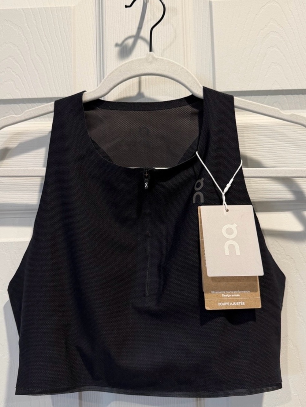 ON running | race crop women’s size small NWT